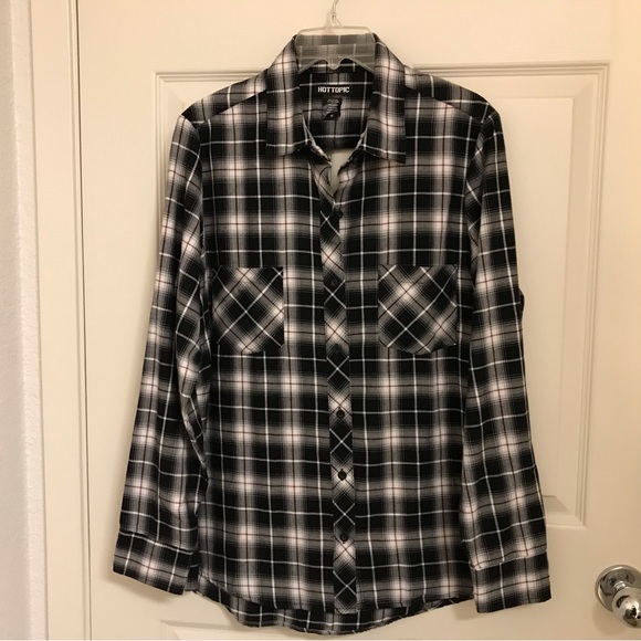 Hot Topic Shirt Size M - Picture 1 of 9